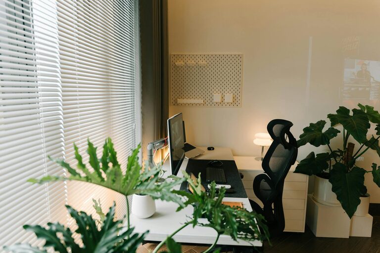 Consejos para organizar un espacio de trabajo productivo en casa