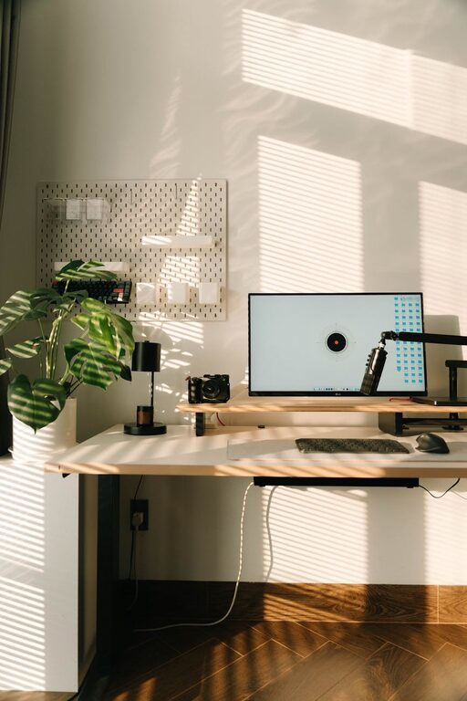 Cómo crear un espacio de trabajo en casa eficiente y cómodo